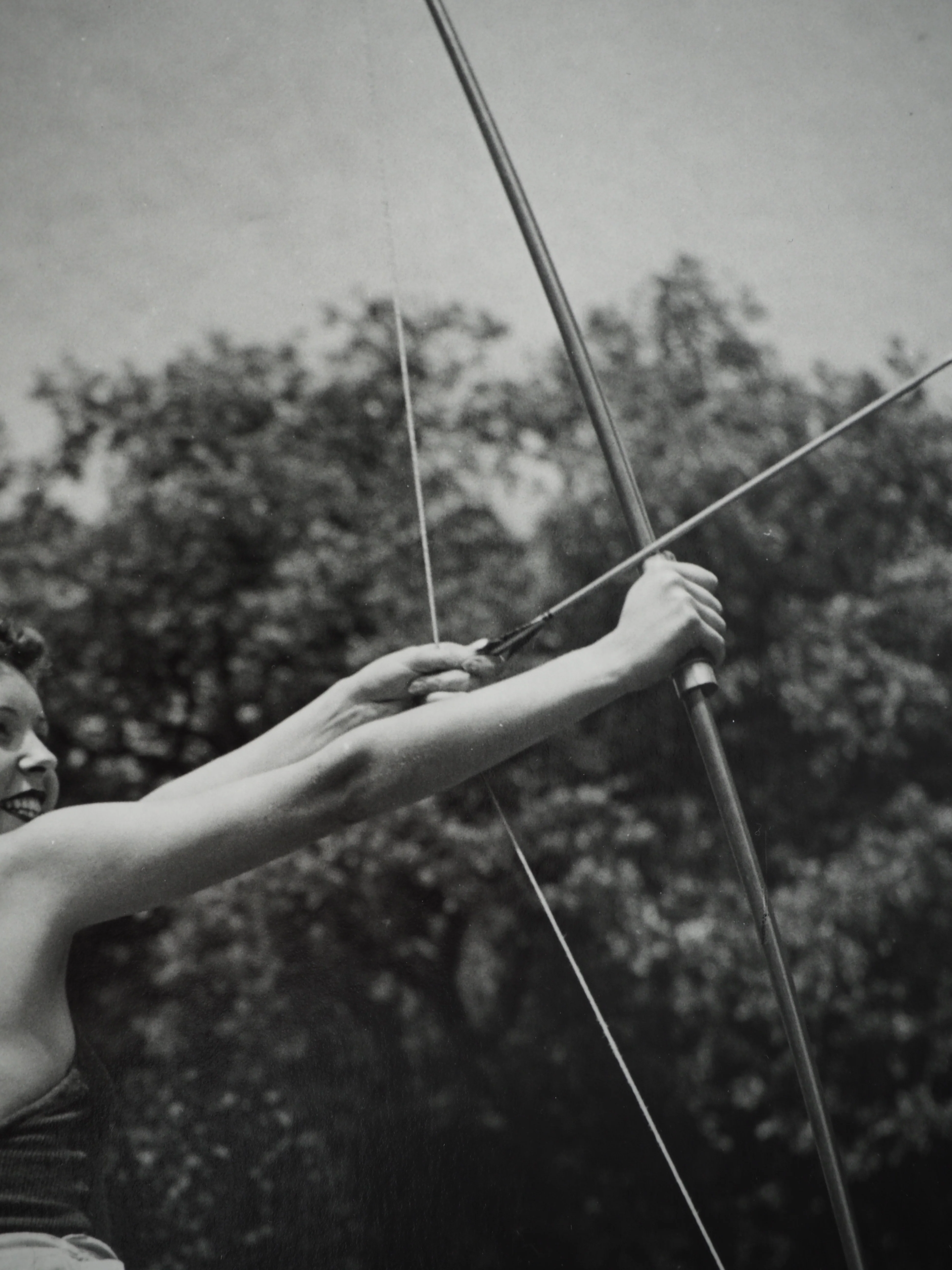Dora MAAR : Epreuve de tir à l'arc, Photographie originale - Image 5