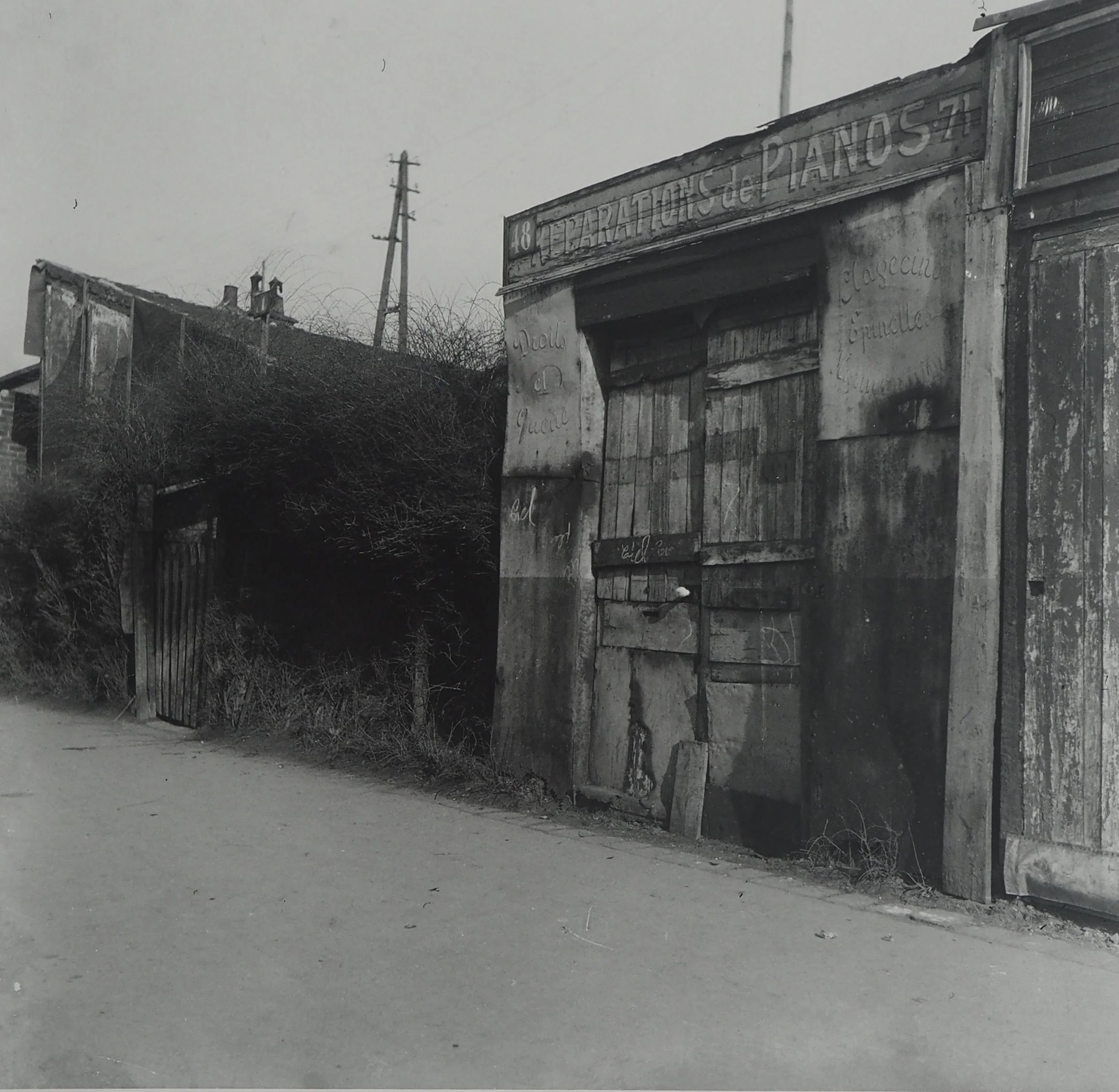 Dora MAAR : Réparations de pianos, Photographie originale - Image 3