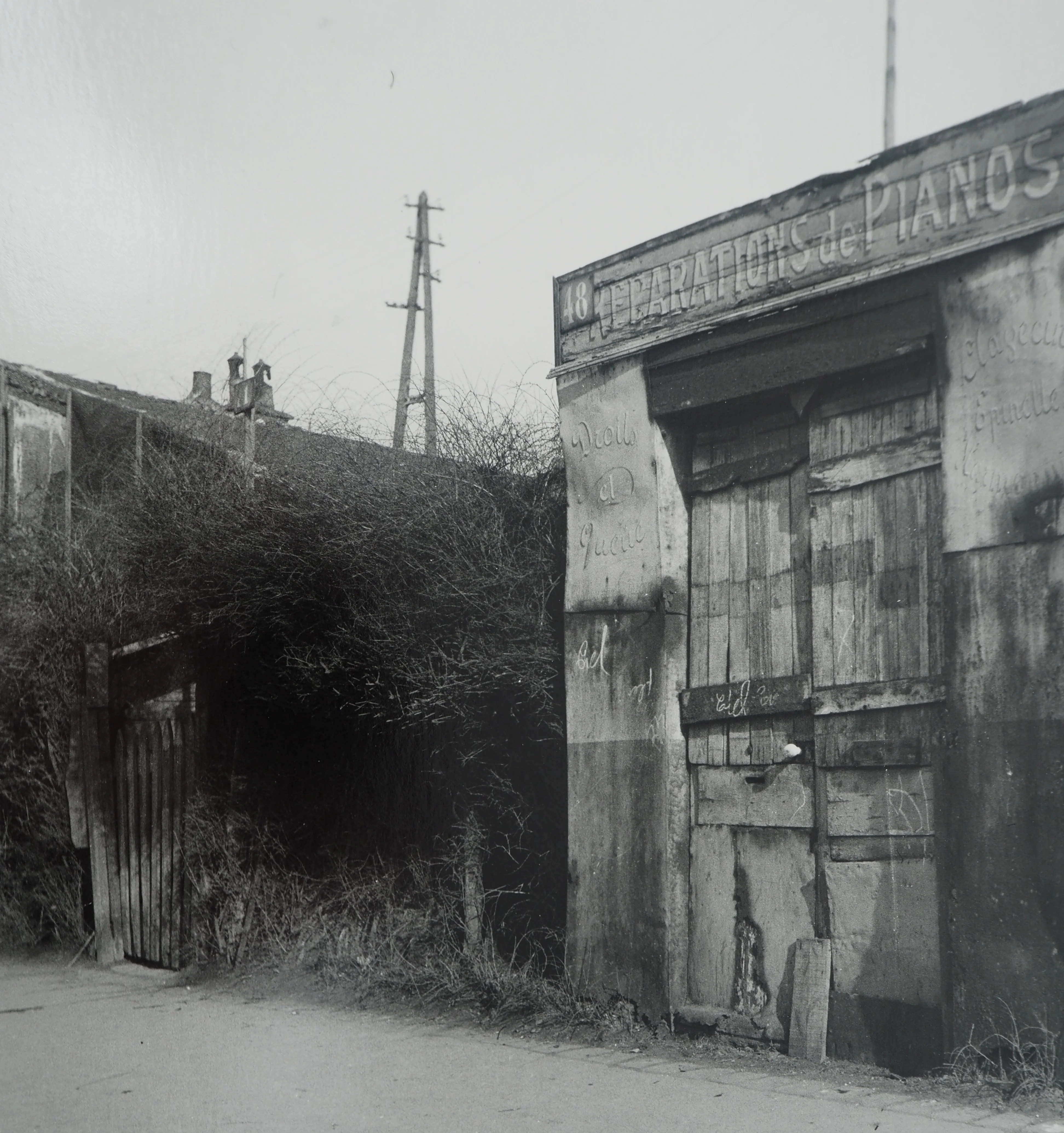 Dora MAAR : Réparations de pianos, Photographie originale - Image 4
