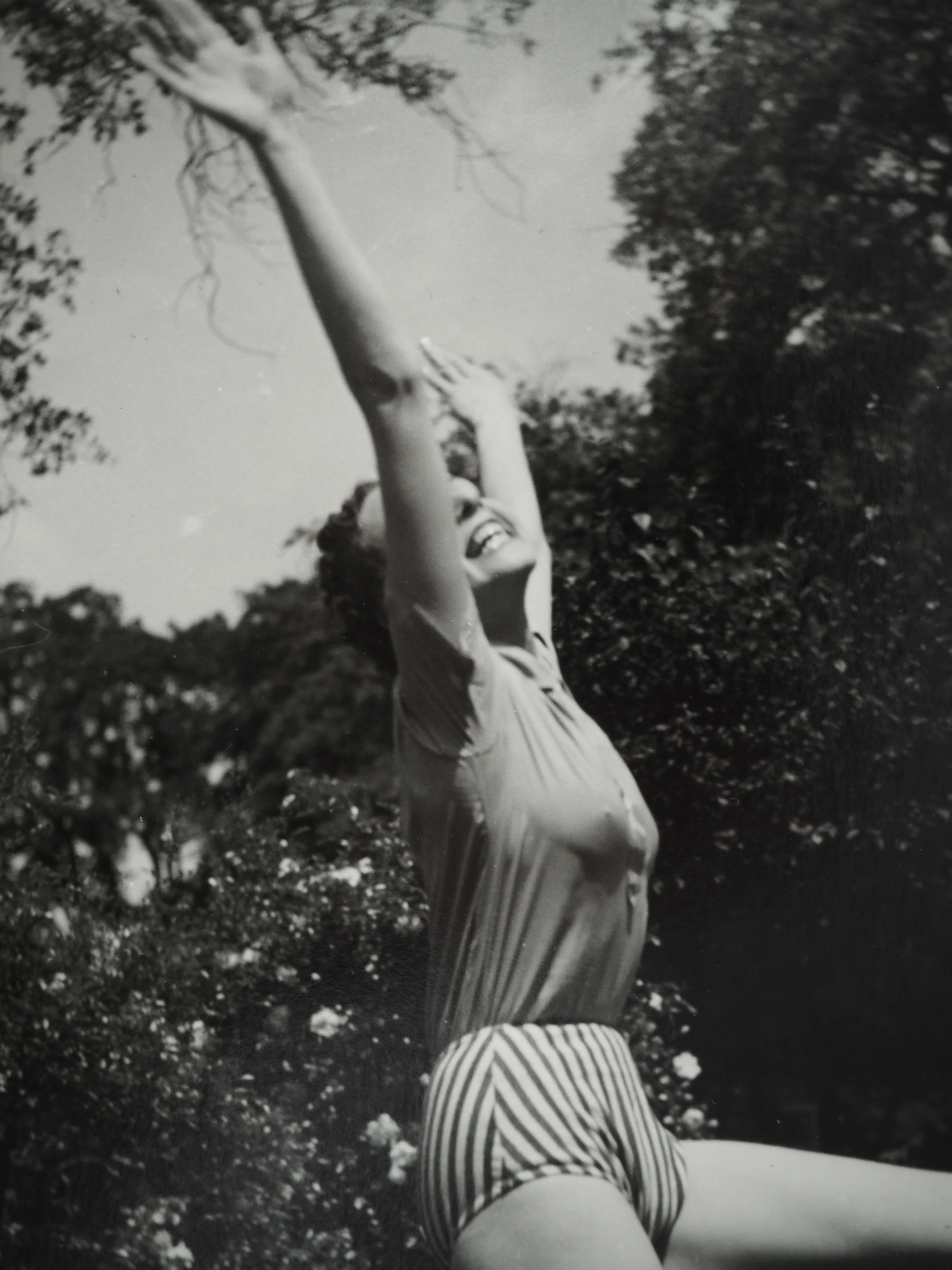 Dora MAAR : Saut de joie, Photographie originale - Image 4