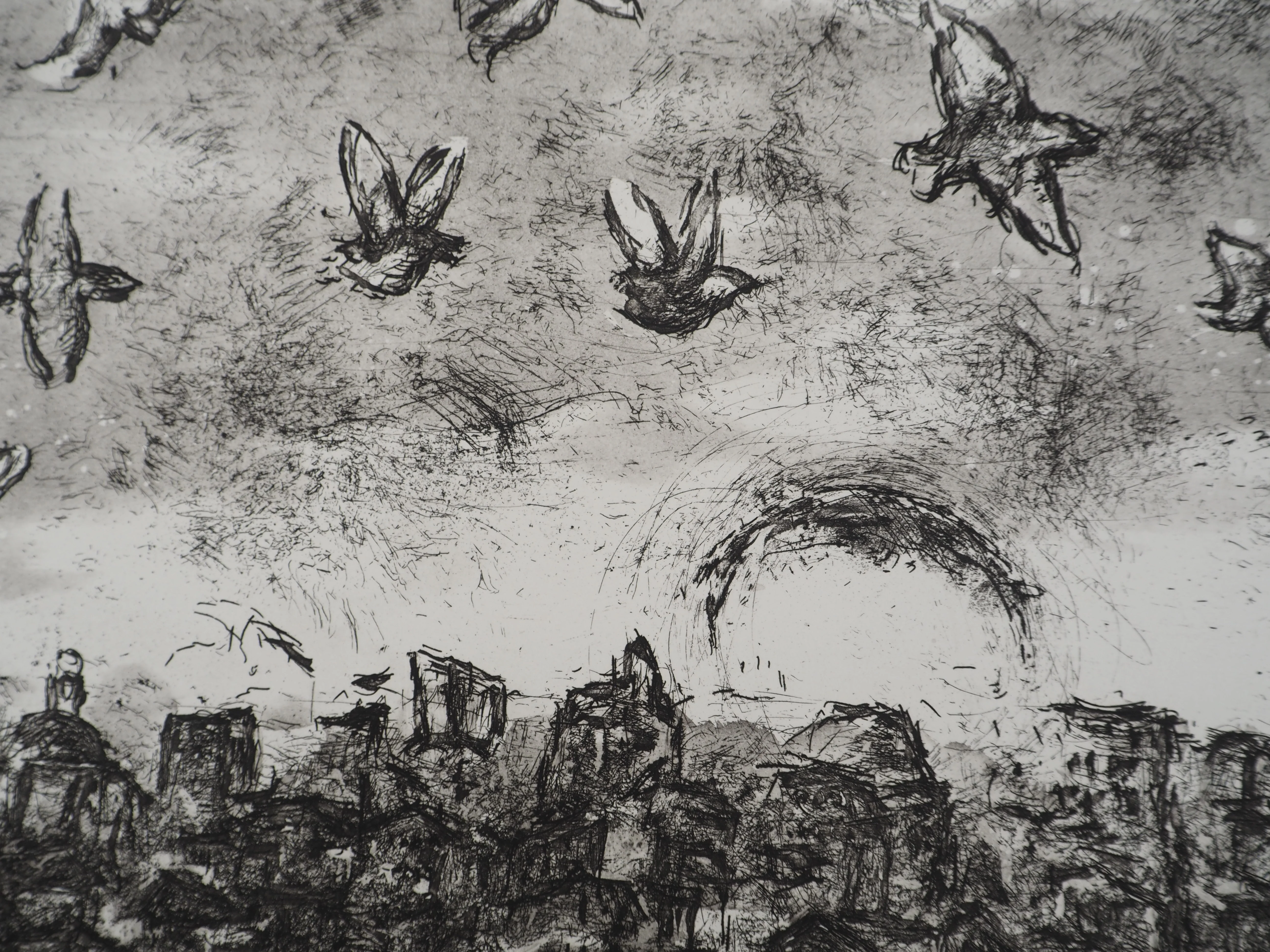 Marc CHAGALL : Et sur la Terre, Foule et oiseaux, Gravure originale - Image 5