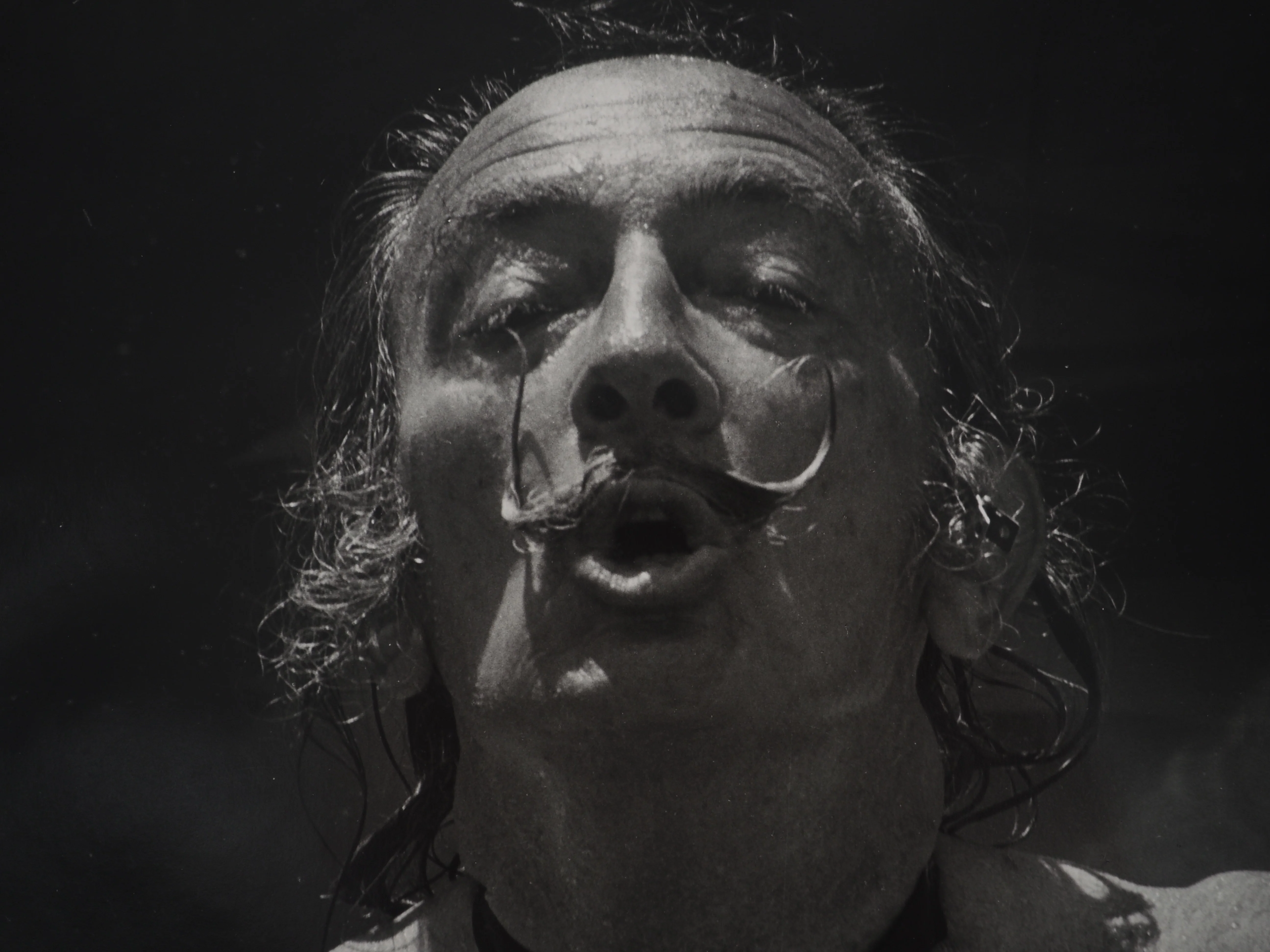 Marc LACROIX : Dali dans une Piscine, Photographie originale signée - Image 5